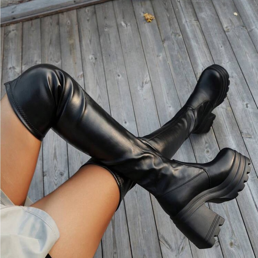 Black leather over the knee chunky heel Boots